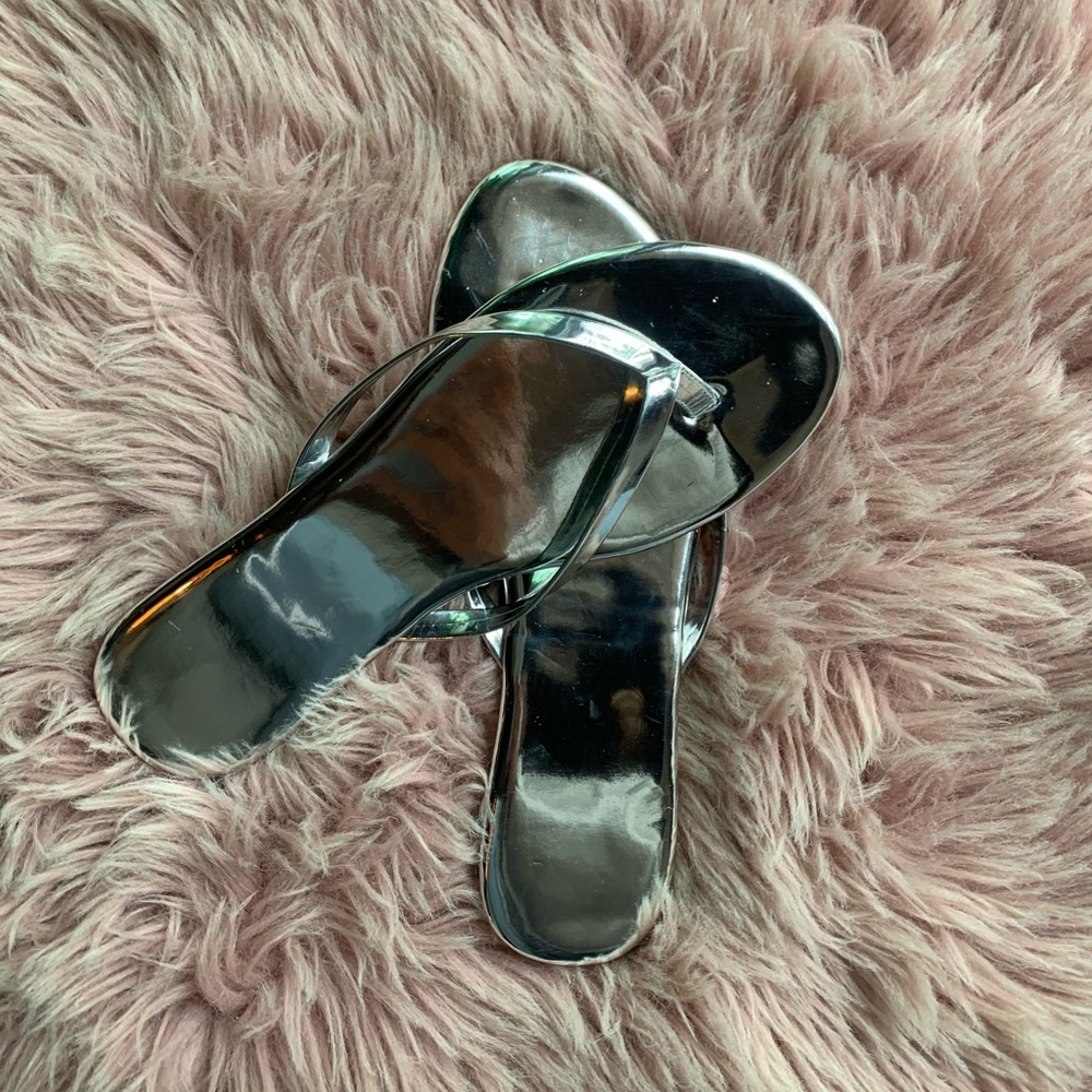 Boca here I come! Metallic silver flip flops!!!